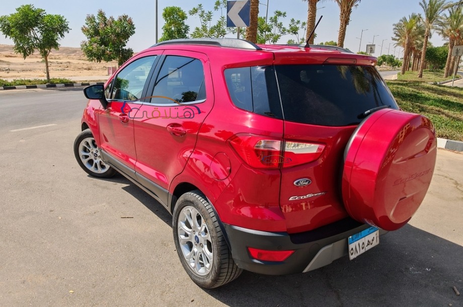 EcoSport Ford احمر