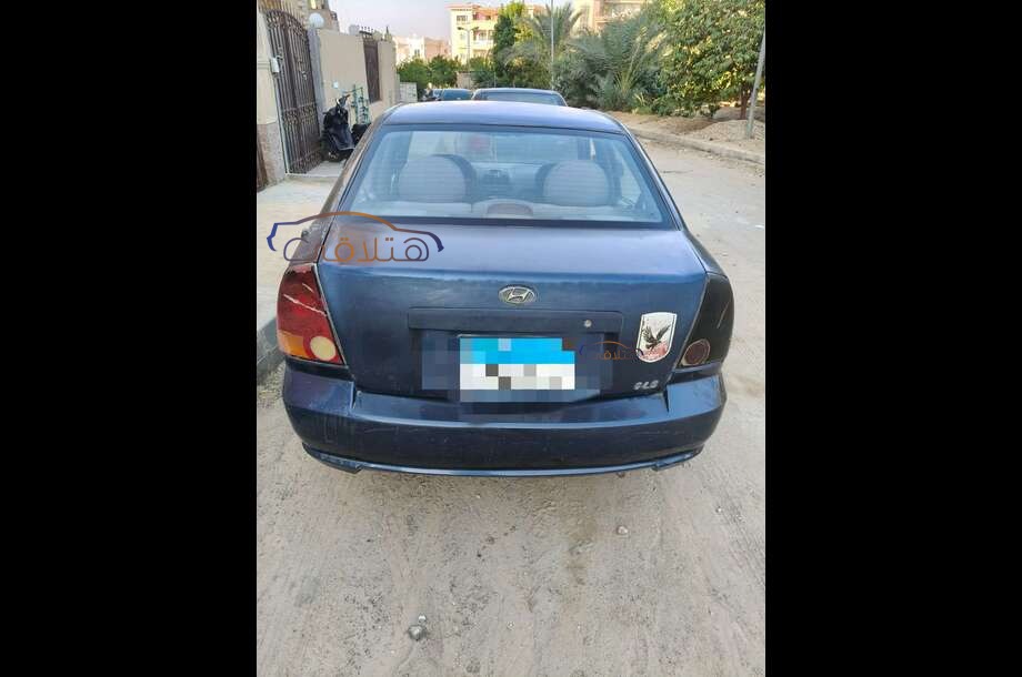 Verna Hyundai أزرق