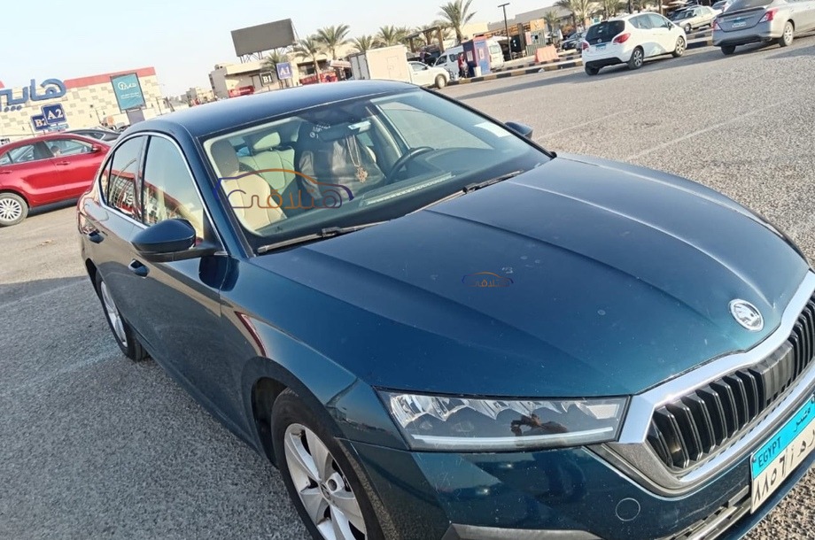 Octavia A8 Skoda الأزرق الداكن