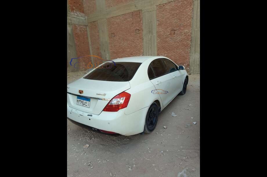 Emgrand 7 Geely فضي