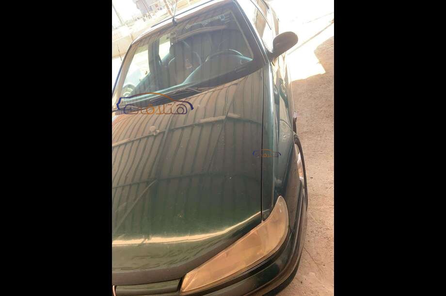 406 Peugeot Dark green