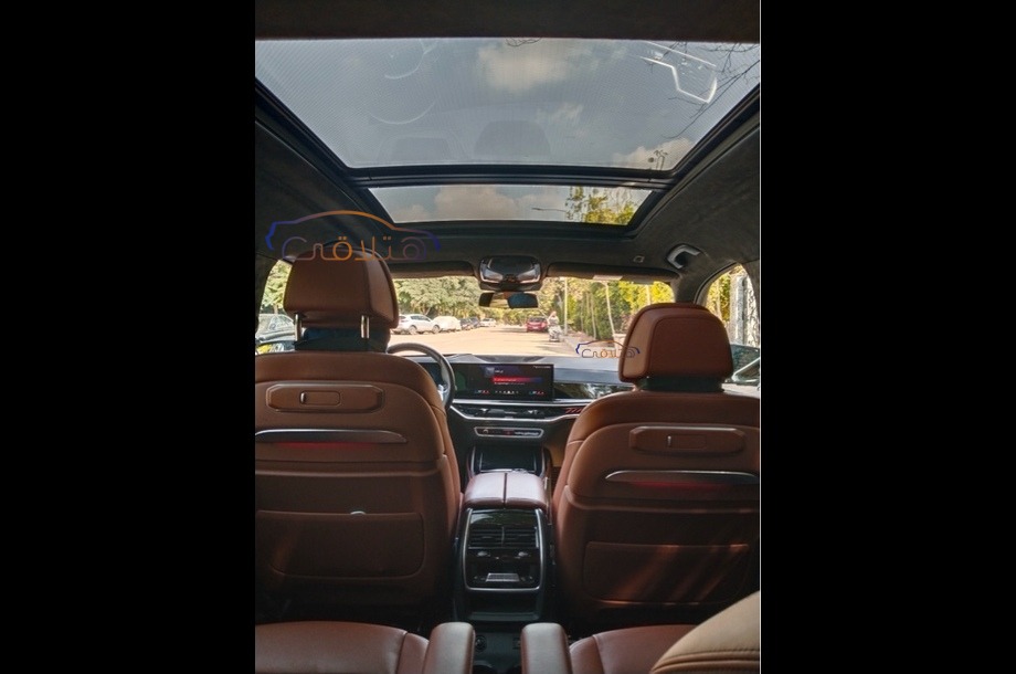 X7 BMW الأزرق الداكن