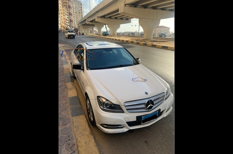 C 180 Mercedes White