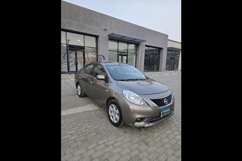 Sunny Nissan موكا