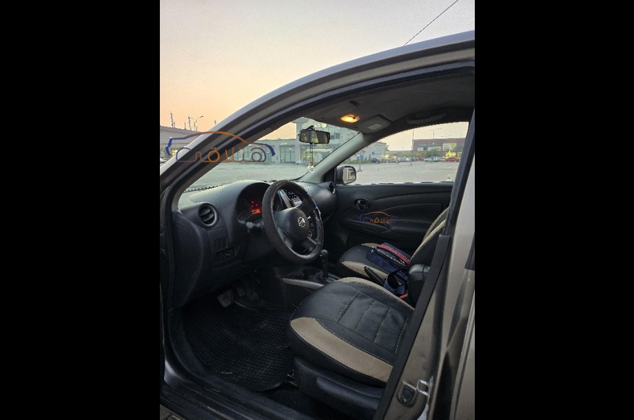 Sunny Nissan موكا