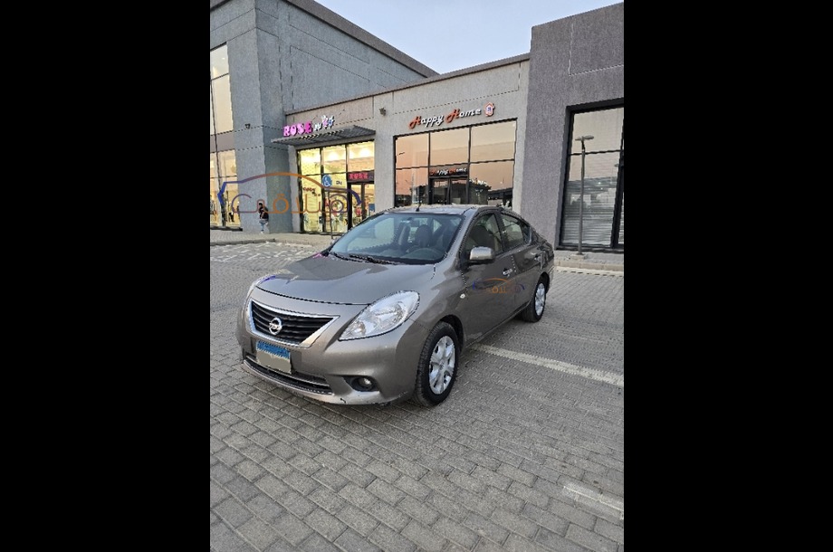 Sunny Nissan موكا