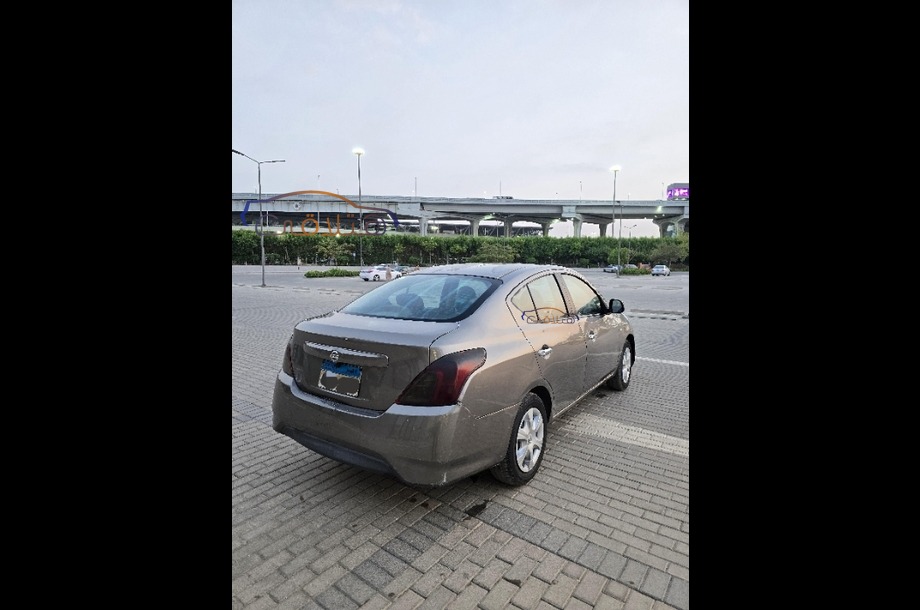 Sunny Nissan موكا