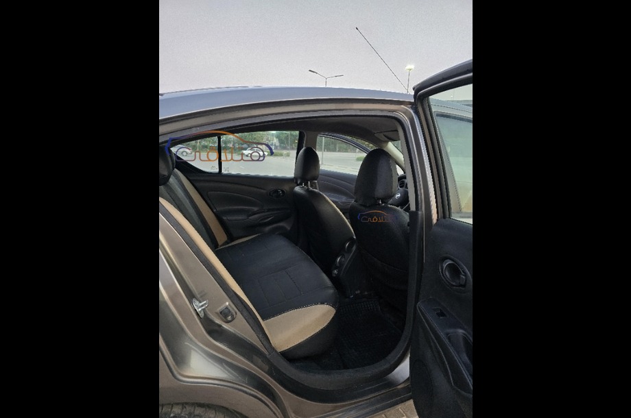 Sunny Nissan موكا