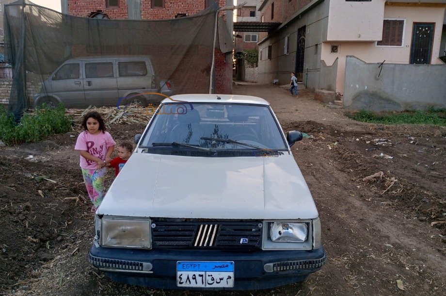 Regata Fiat أبيض