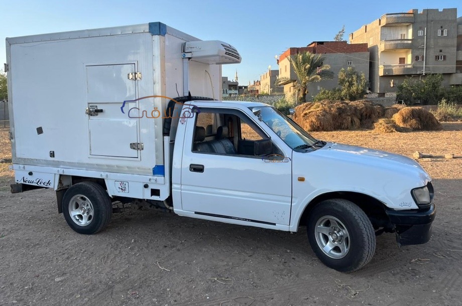 T-Series Chevrolet White