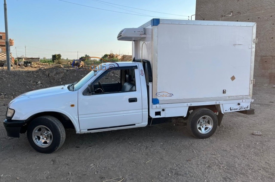 T-Series Chevrolet White