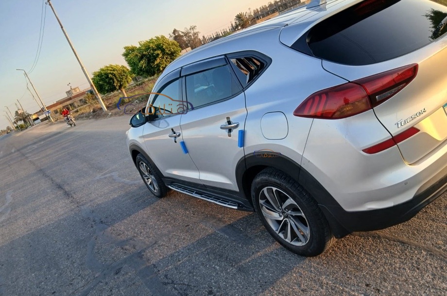 Tucson GDI Hyundai فضي