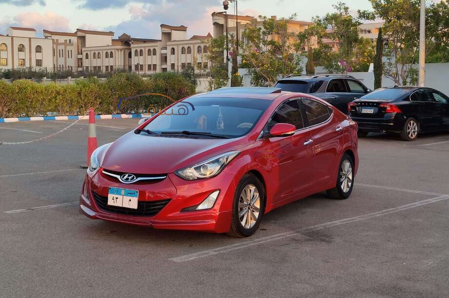 Elantra MD Hyundai احمر غامق