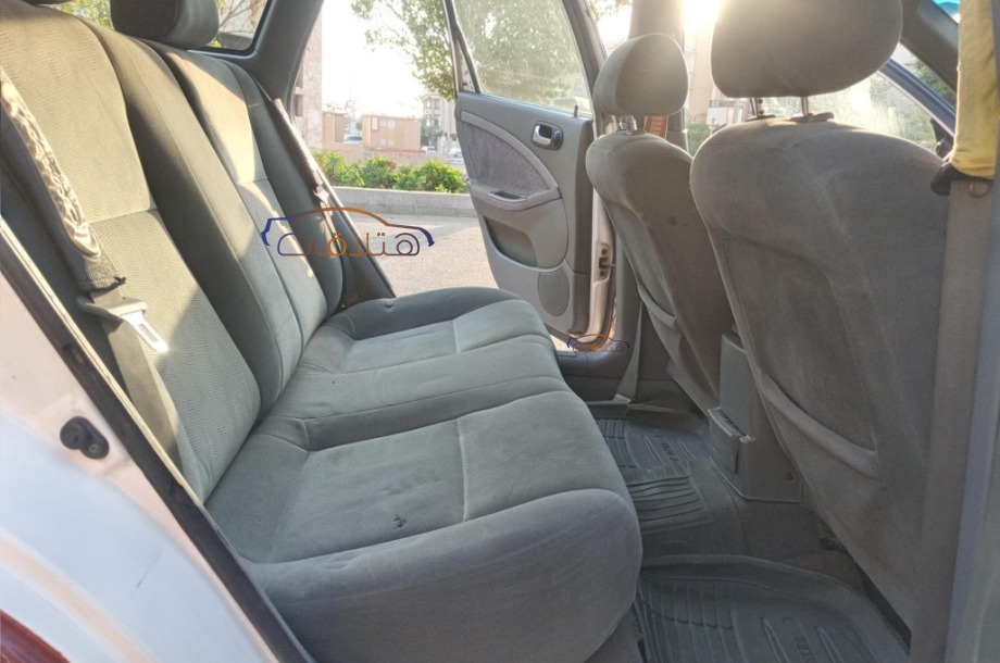 Optra Chevrolet احمر غامق