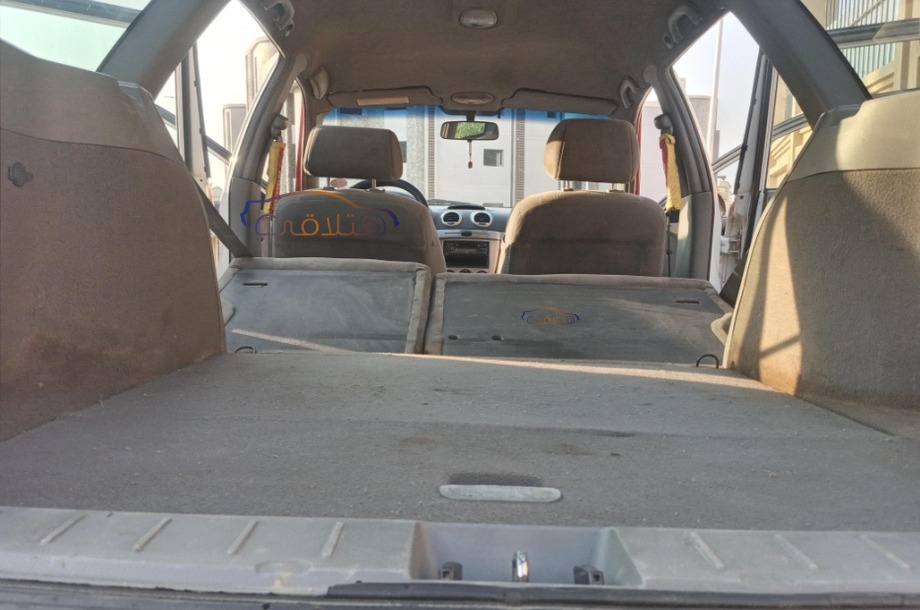 Optra Chevrolet احمر غامق