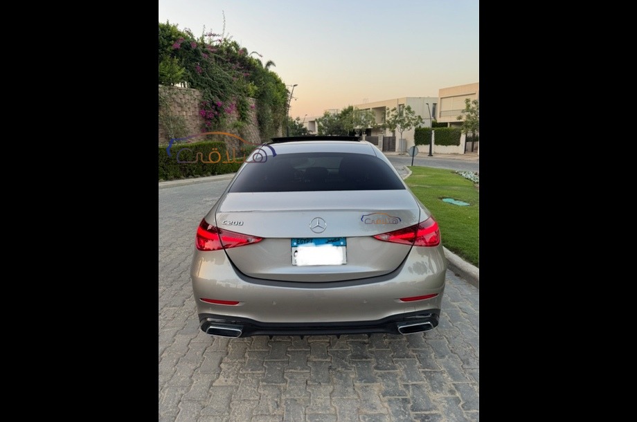 C 200 AMG Mercedes فضي