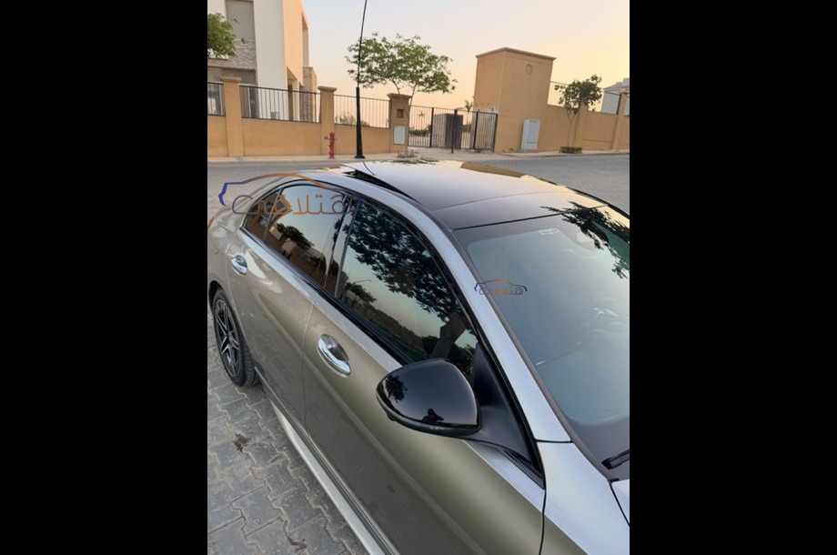 C 200 AMG Mercedes فضي