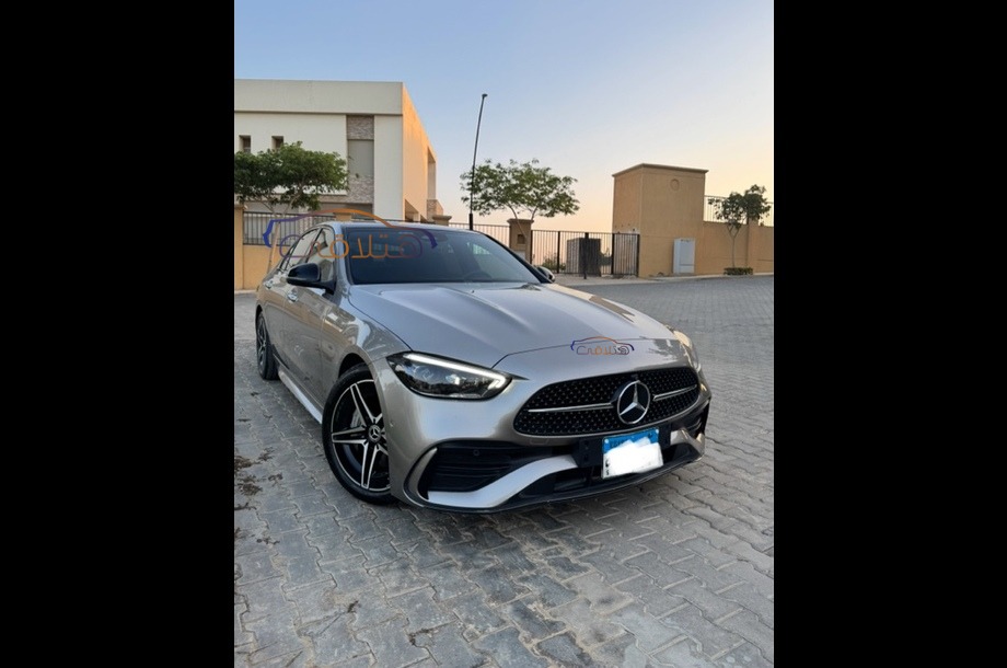 C 200 AMG Mercedes فضي