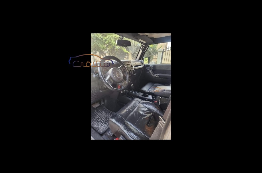 Wrangler Jeep فضي