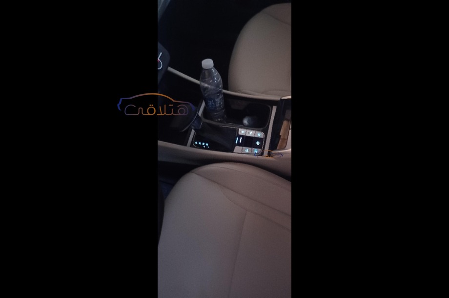 Tucson Turbo Hyundai أبيض