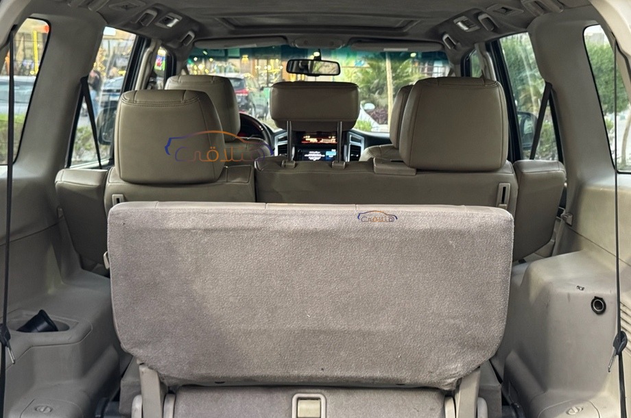 Pajero Mitsubishi أسود