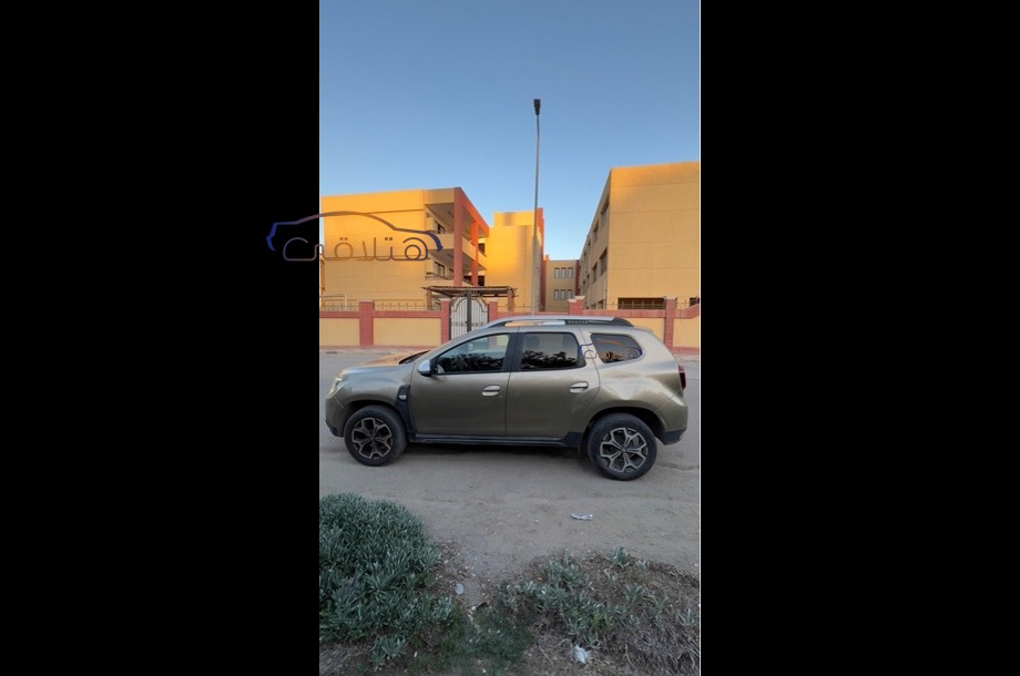 Duster Renault شمبان