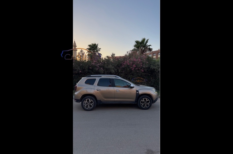 Duster Renault شمبان