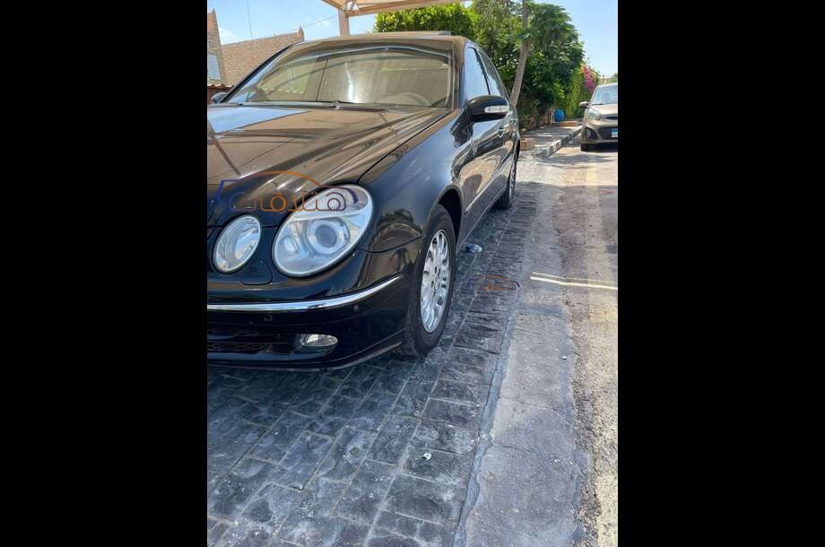 E 320 Mercedes Black