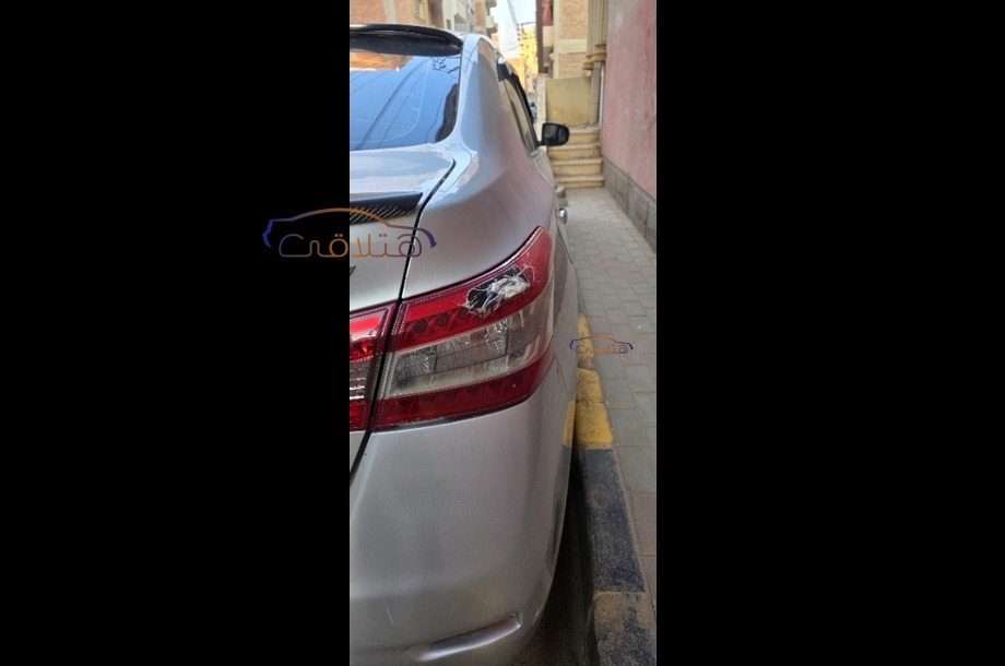 Sentra Nissan Silver