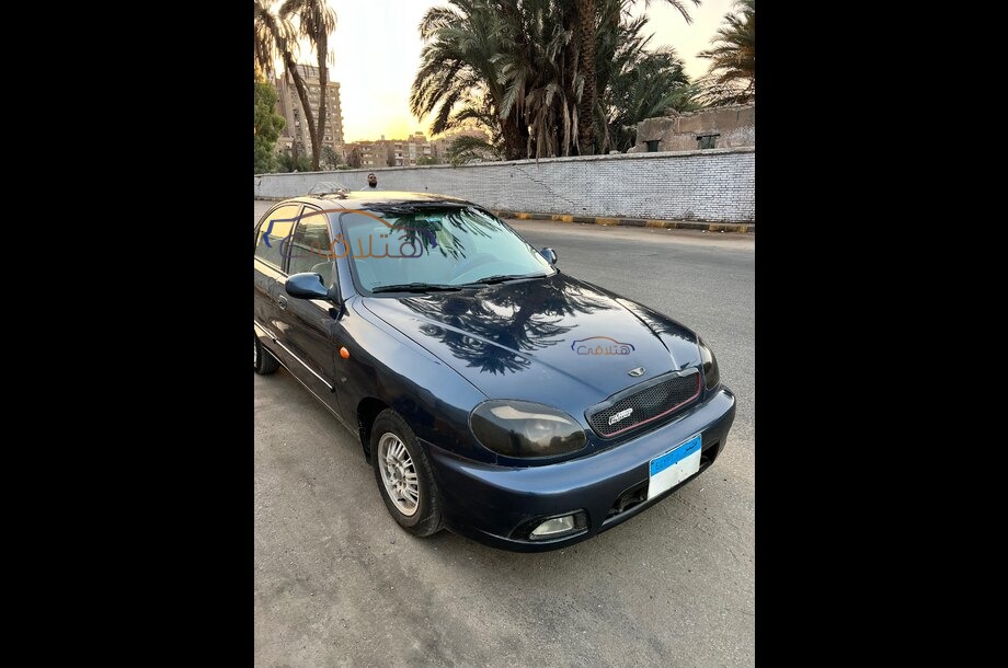 Lanos 2 Daewoo الأزرق الداكن