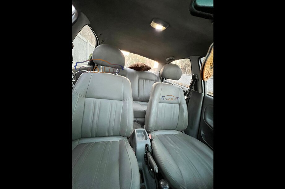 Lanos 2 Daewoo الأزرق الداكن