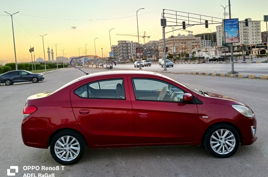 Attrage Mitsubishi Red