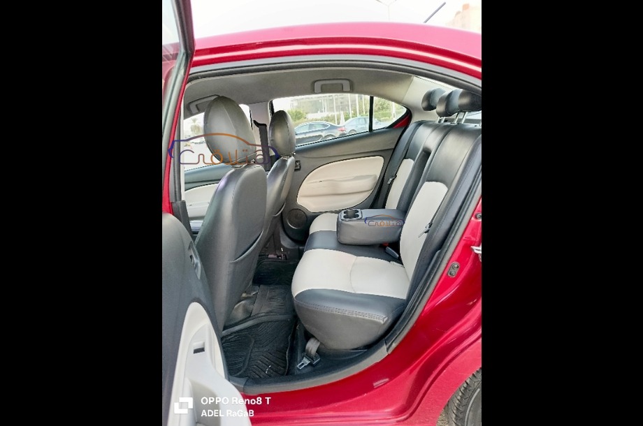 Attrage Mitsubishi Red