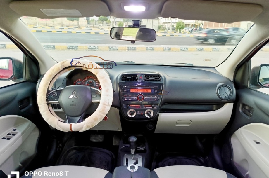 Attrage Mitsubishi Red