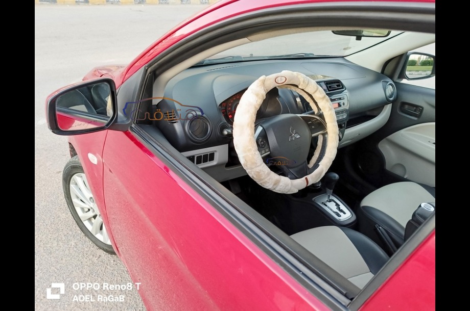 Attrage Mitsubishi Red