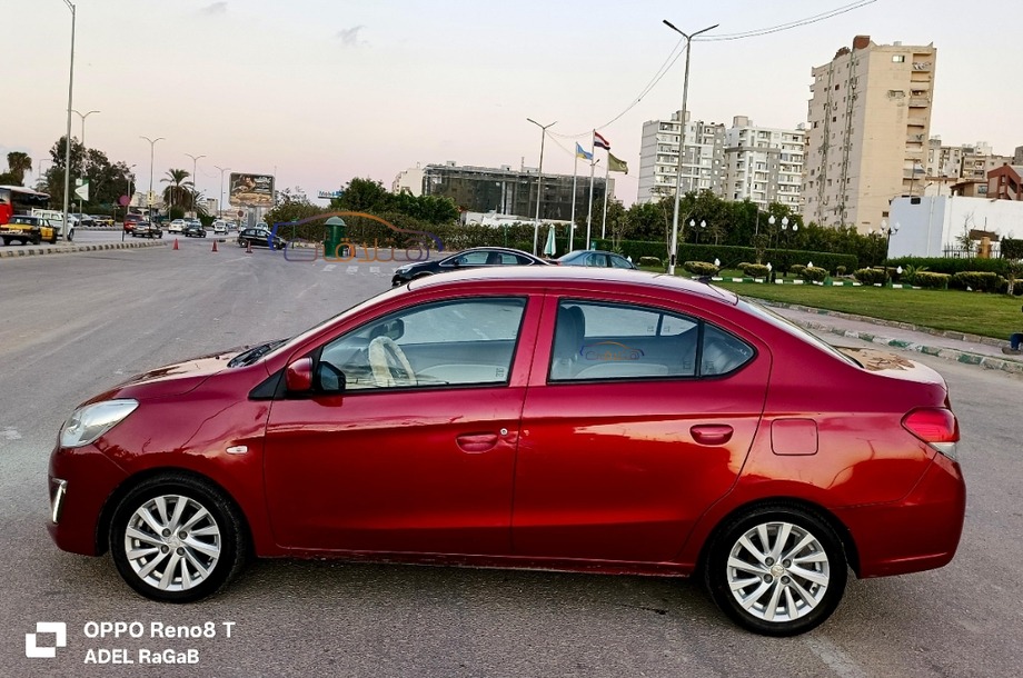 Attrage Mitsubishi Red