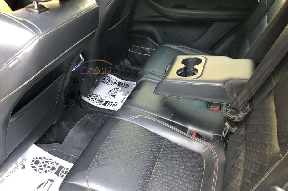 Tiggo 8 Chery أسود