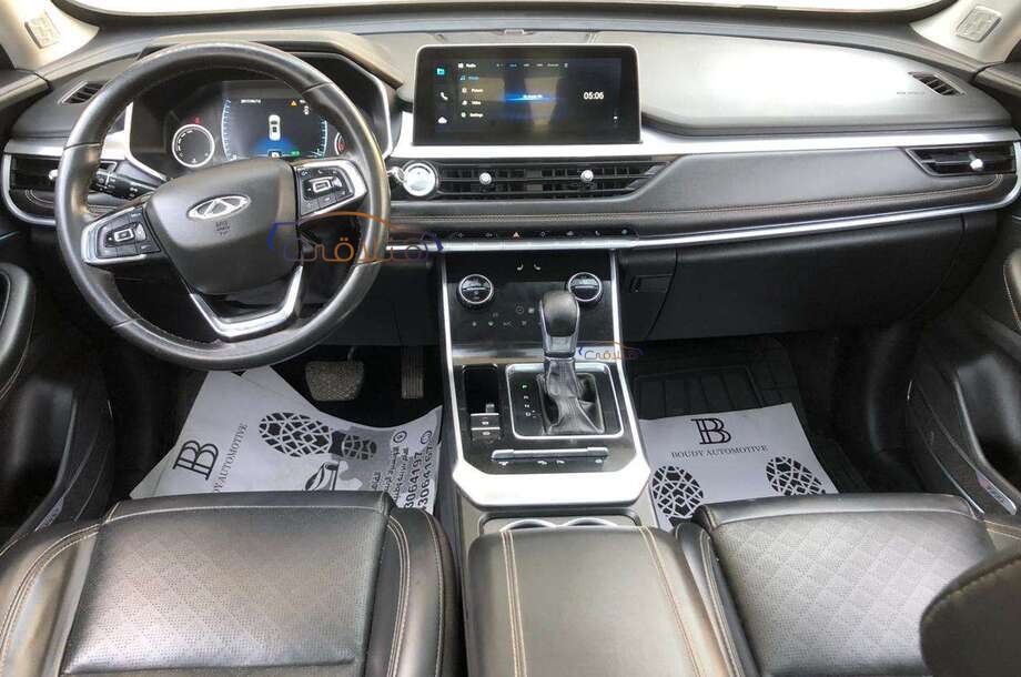 Tiggo 8 Chery أسود