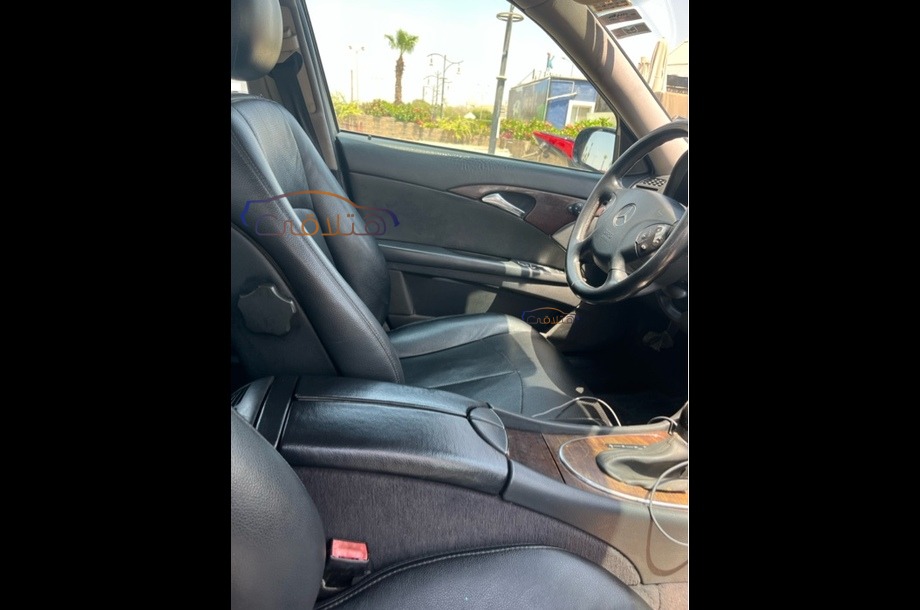 E 200 Mercedes Black