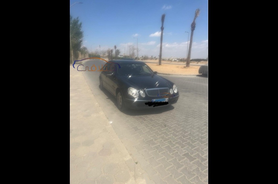 E 200 Mercedes Black