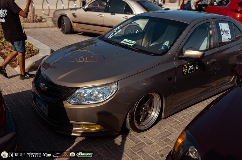 Optra Chevrolet برونزي