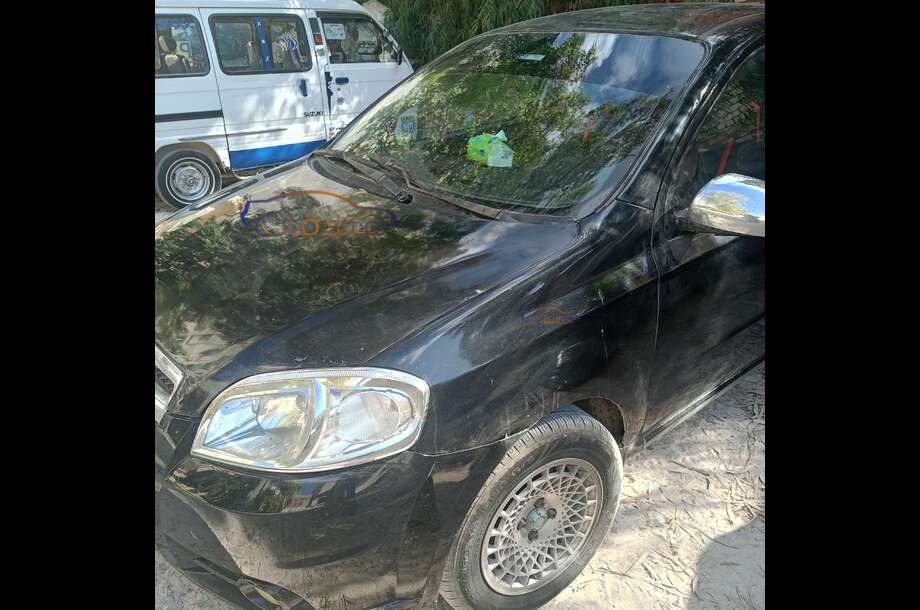 Aveo Chevrolet أسود