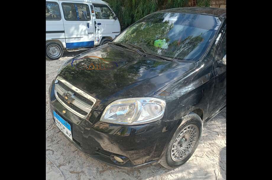 Aveo Chevrolet أسود