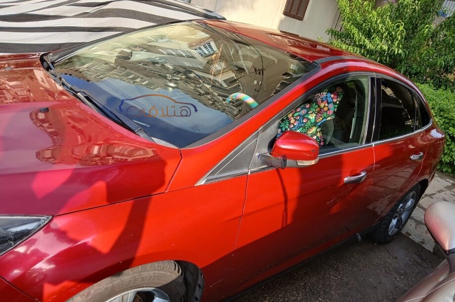 Focus Ford Red