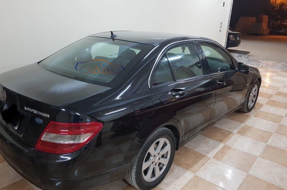 C 180 Mercedes Black