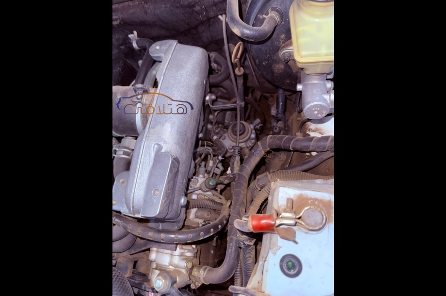 T-Series Chevrolet أبيض