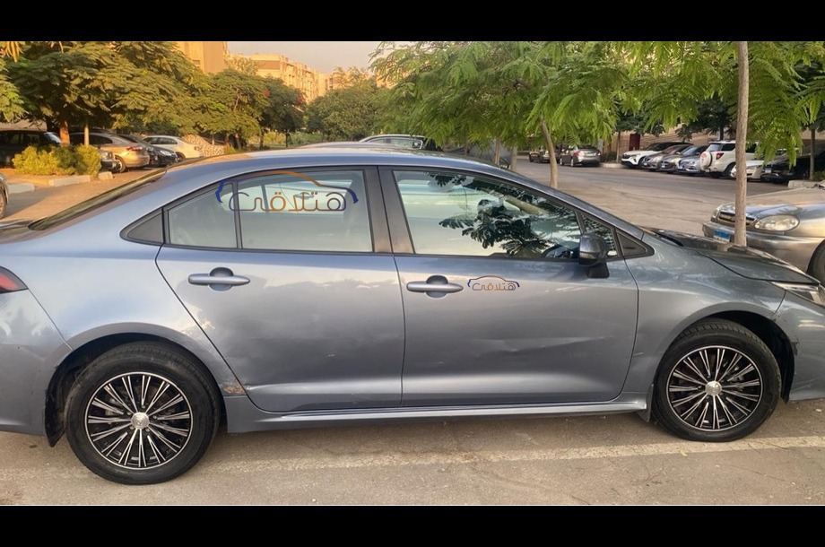 Corolla Toyota Dark blue