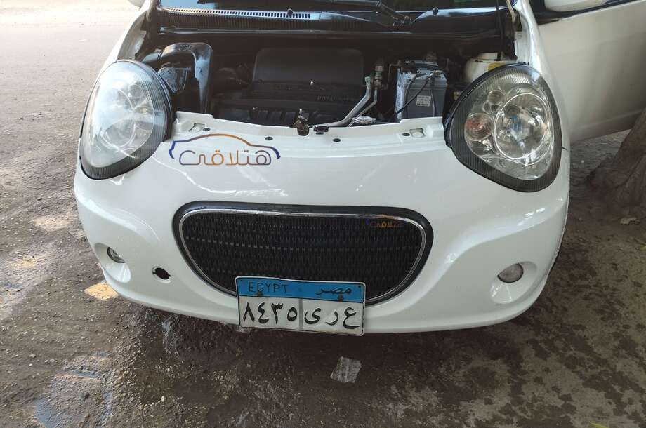 Pandino Geely أبيض