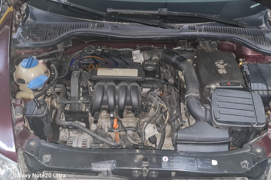 Fantasia Skoda احمر غامق