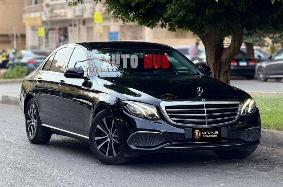 E 200 Mercedes Black